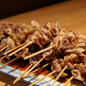 鶏皮カリカリ揚げ