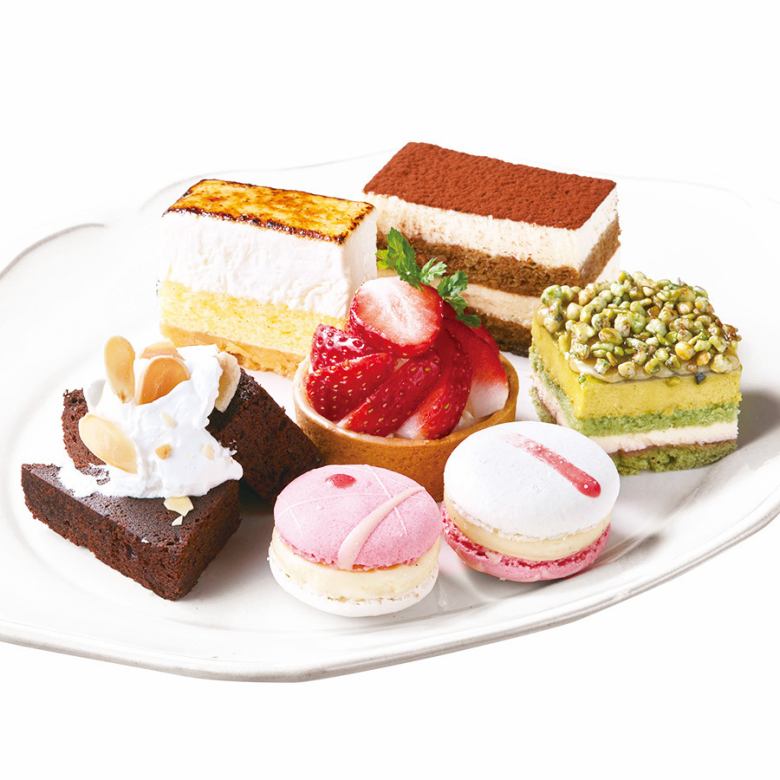 Dolce misto (assortment of 6 small desserts)