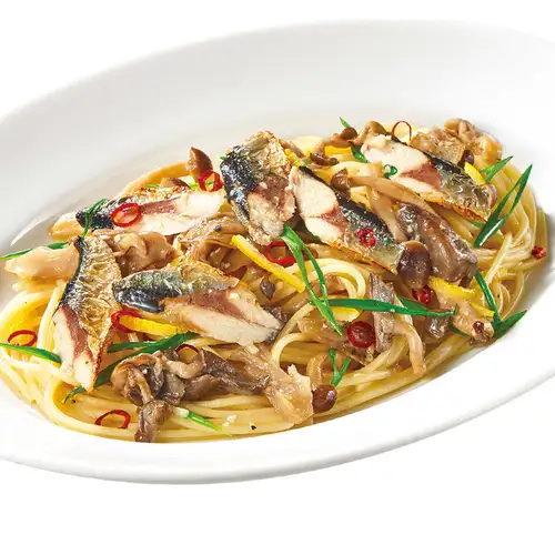 Pacific saury and mushroom peperoncino with a hint of yuzu (spicy)