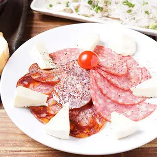 【21時以降限定 2500円コース】◆本日のおつまみ3品+1.5時間飲み放題付(※金祝前日は+500円)