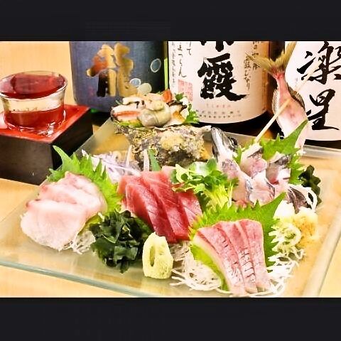 Savor fresh seafood with delicious sake ~ Assorted sashimi (5 items)