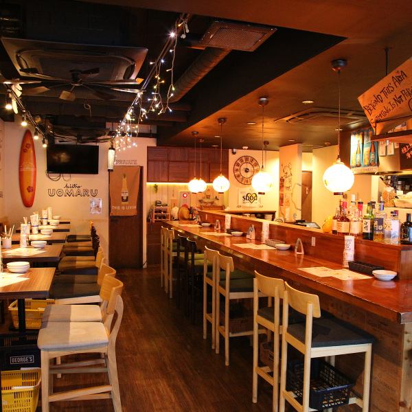 当店は広々とした空間で各種宴会でご利用頂けます。ご家族で、地元の友人と、会社宴会等シーンに合わせてご利用頂ける事が大変重宝されております。また、貸切に関しても承っておりますのでお気軽にお問合せ下さい。週末に関しては既にご予約を頂いている場合がございますので、お早目のご予約をお待ちしております。