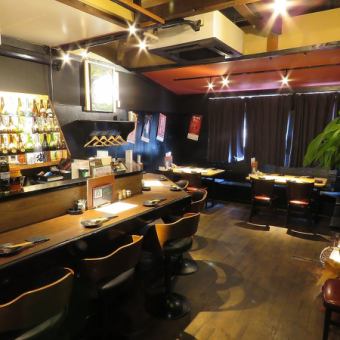 [Enjoy a special time at the stylish L-shaped counter] Solo diners are also welcome! At the unusual L-shaped counter seats, you can spend a relaxing time while enjoying a pleasant conversation with the chef. Please enjoy a relaxing time with delicious food.Recommended for a quick drink after work or for a date.