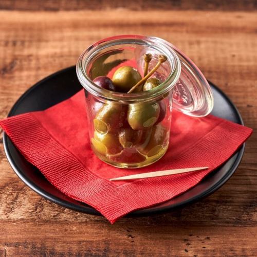 3種のオリーブとケーパーベリーのマリネ / marinated olives and capers