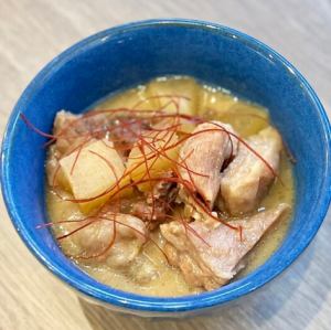 Beef tendon stew