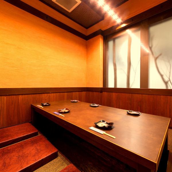 [All private rooms] The warm wooden interior is also recommended for company banquets and entertainment.A private digging room that can accommodate a small number of people up to 28 people!