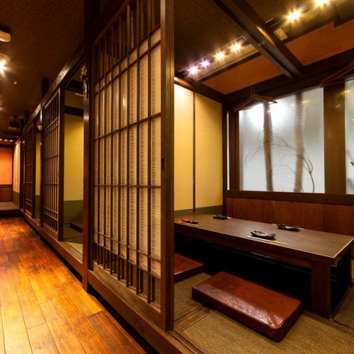 Hakata [All rooms are completely private, Horigotatsu] A hideaway for adults in the style of an old folk house