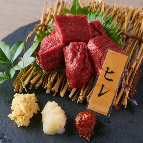 This is an izakaya where you can enjoy healthy sakura meat! Private rooms available ◎