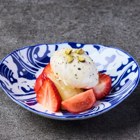 北海道いちご『よつぼし』、フルーツトマトグレープフルーツの白和え