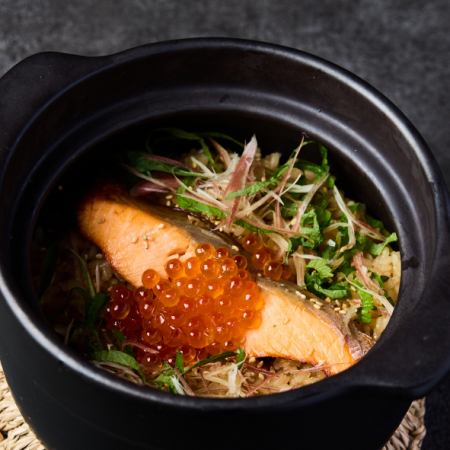 銀鮭といくらの土鍋ご飯　一合