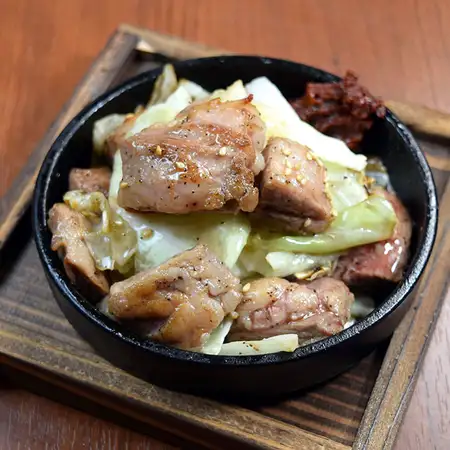 하카타 철판 야키니쿠 ~ 매운 된장으로 ~