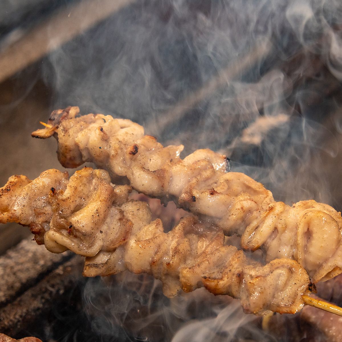 Adult gourmet food where you can enjoy authentic charcoal-grilled yakitori♪