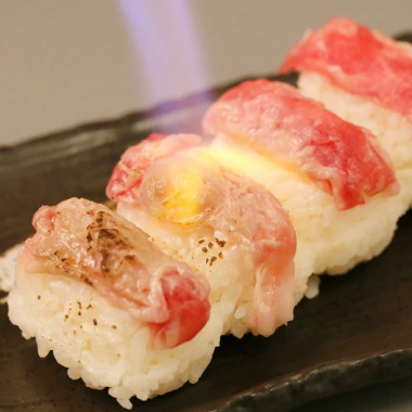 元祖炙り肉寿司