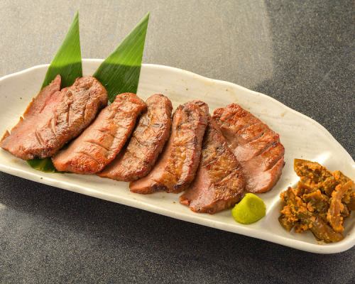 【イチオシ】仙台名物 牛たん炭火焼き