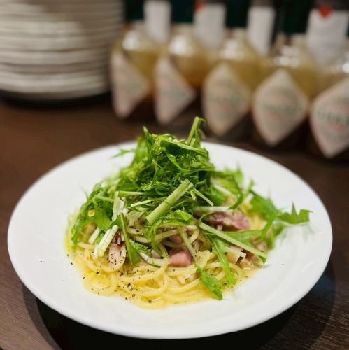 水菜とベーコンのペペロンチーノ♪