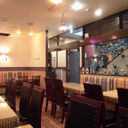 ◆ アラビアを感じる落ち着いた雰囲気の店内 ◆