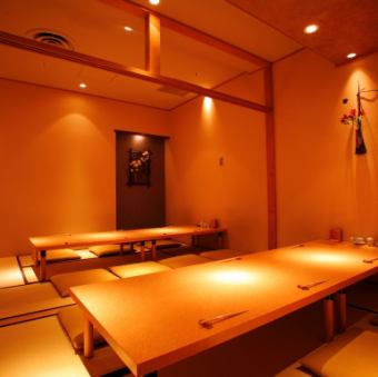 [Room number 6-7] A completely private room with a tatami room that can accommodate up to 16 people and is completely separated from the top and bottom.Ideal for various occasions such as banquets, dinner parties, entertainment, and face-to-face meetings.As it is a popular seat, it is recommended to make a reservation as soon as possible.Please feel free to ask for a preview in advance.