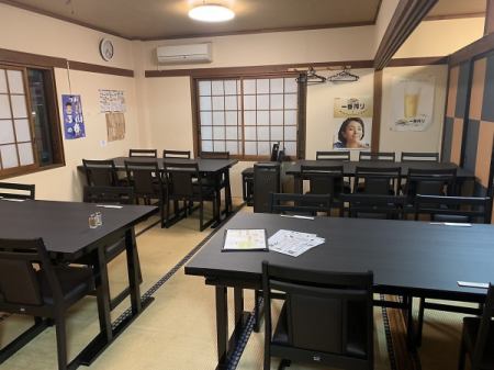 [2F] Private room for 8 to 34 people.The table seats allow you to put your feet down comfortably, so it's suitable for the elderly.If you have decided on the menu you want to order, you can write it down when you call or in the notes section when making a reservation♪