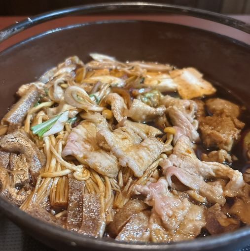 【요리만】고리야마 블랙 냄비 코스 9품 3300엔(부가세 포함)