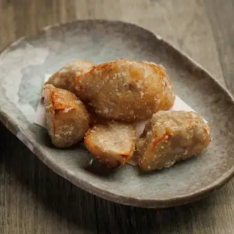 蓬鬆的油炸芋頭