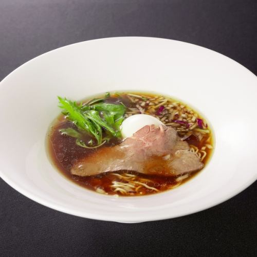 飛鎢牛肉清湯拉麵