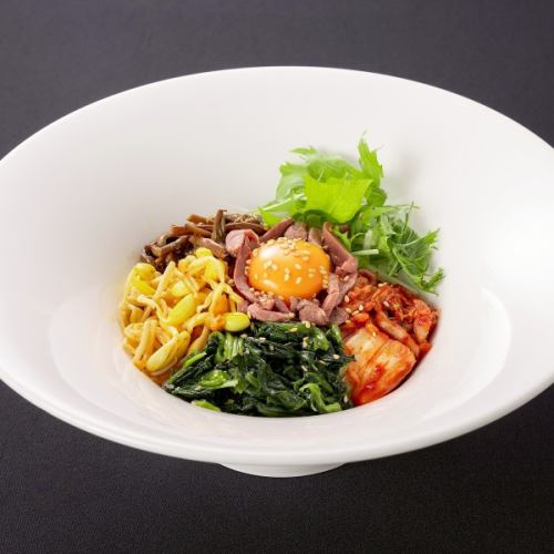 飛鎢牛肉拌飯