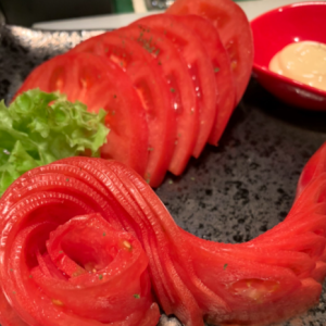 Crispy cheese / fried garlic (sesame oil and salt) / french fries / sliced tomatoes / tteok