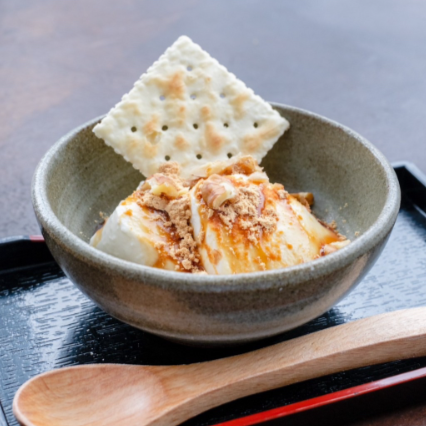 自製杏仁豆腐 / 自製起司豆腐(黑糖漿黃豆粉或楓糖漿)