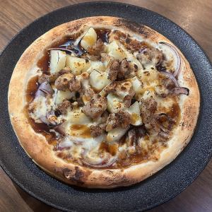 ほくほくじゃがいもと照り焼きせせりピザ