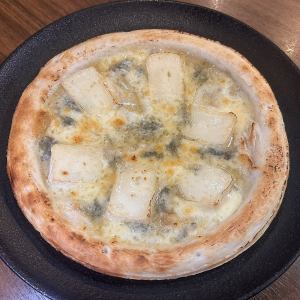 クワトロフォルマッジのハニーピザ