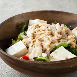 豆腐と蒸し鶏のサラダ