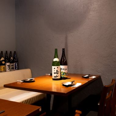 【歓送迎会や宴会にも最適】10名様程度の中規模宴会も当店にお任せください！お勤め先での歓送迎会や宴会、接待など特別な日のご宴会でも周りを気にせずプライベートなひとときをお過ごし頂けます。人気のお席もございますので、各種宴会にピッタリの飲み放題付コースと併せてお早めにご予約くださいませ◎