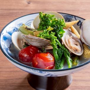 はまぐりと季節野菜の酒蒸し
