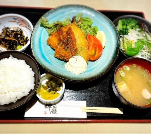 大人気の日替り御膳は献立を1週間ごとに発表してます♪