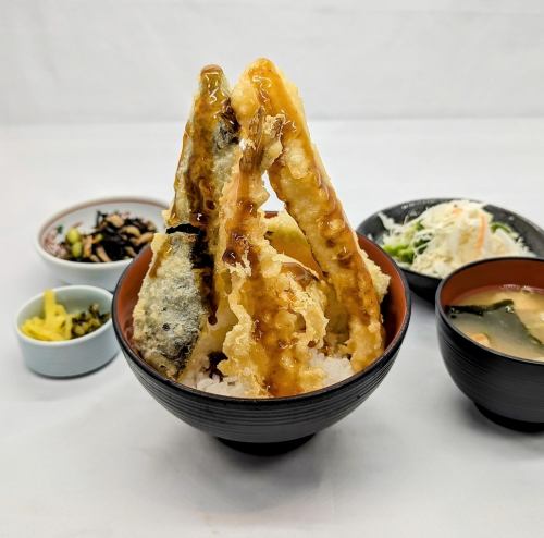 海老と旬菜の天丼
