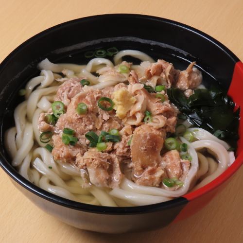 【出汁で選ぶ至福の肉うどん】特製味付豚肉をたっぷりのせた看板メニュー