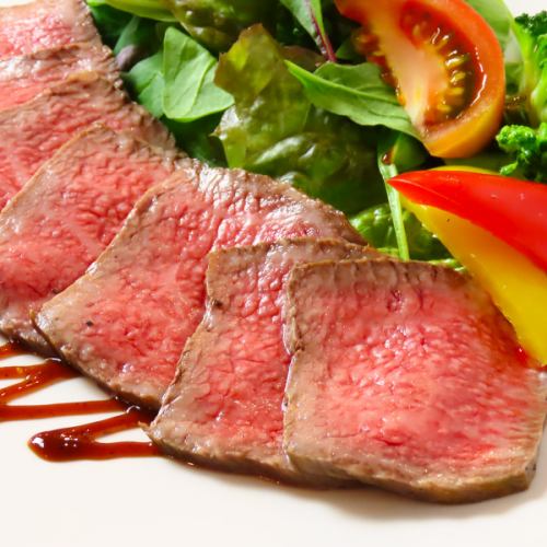 LUDENS 的招牌菜！采用黑毛和牛的绝品烤牛肉