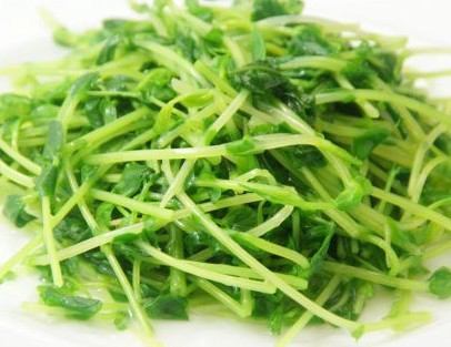 豆苗の炒め／五目野菜と揚げ豆腐炒め