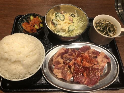 日本豬肉裙子牛排套餐