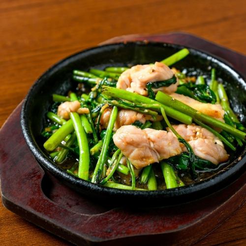 空心菜鸡胸肉铁板烧