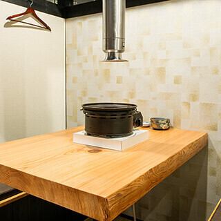 少人数様向けの個室は気の知れた仲間との飲み会や外せない接待など、幅広いシーンにご利用頂ける空間です。