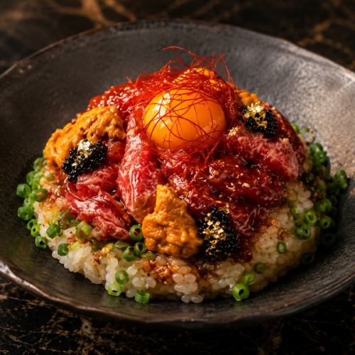 和牛ユッケウニイクラ丼