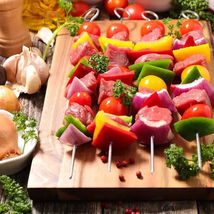 [120-minute all-you-can-drink included] Enjoy popular dishes such as beef skirt steak BBQ skewers and truffle potatoes ◎ 6 dishes in total [2980 yen]