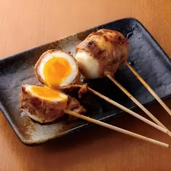 半熟卵の肉巻き
