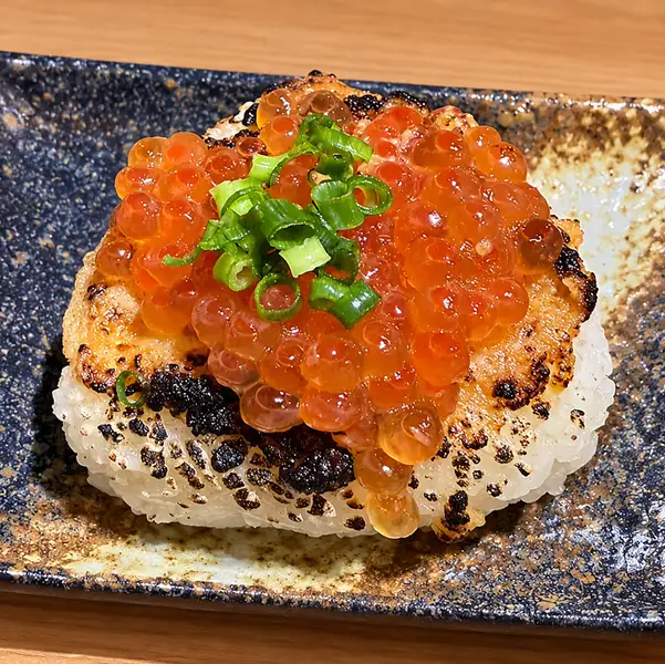 いくら乗せ味噌バター焼きおにぎり