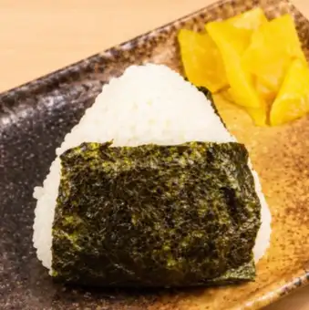 生おにぎり（鮭or梅）