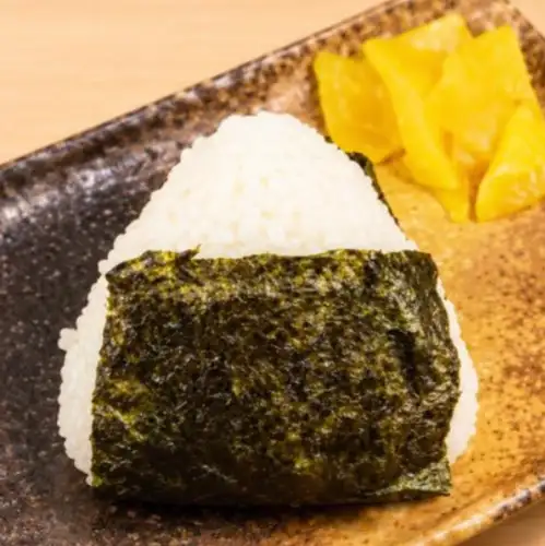 生おにぎり（鮭or梅）
