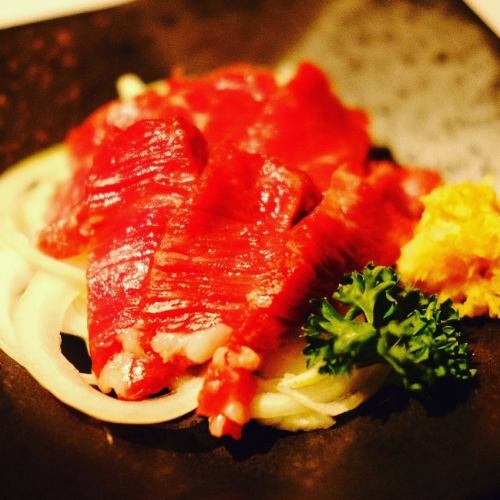 熊本县产马肉生鱼片