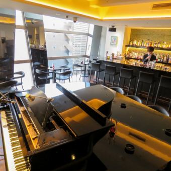 钢琴座椅和座椅[#bar #bar＃BAR＃second meeting＃avenue＃狸alley #susukino #birthue]