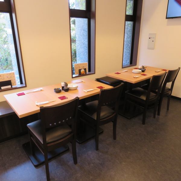 ■ Dine slowly at the table seat ■ In the back of the store there are 5 table seats for up to 4 people.Group customers are also looking forward to meeting you.